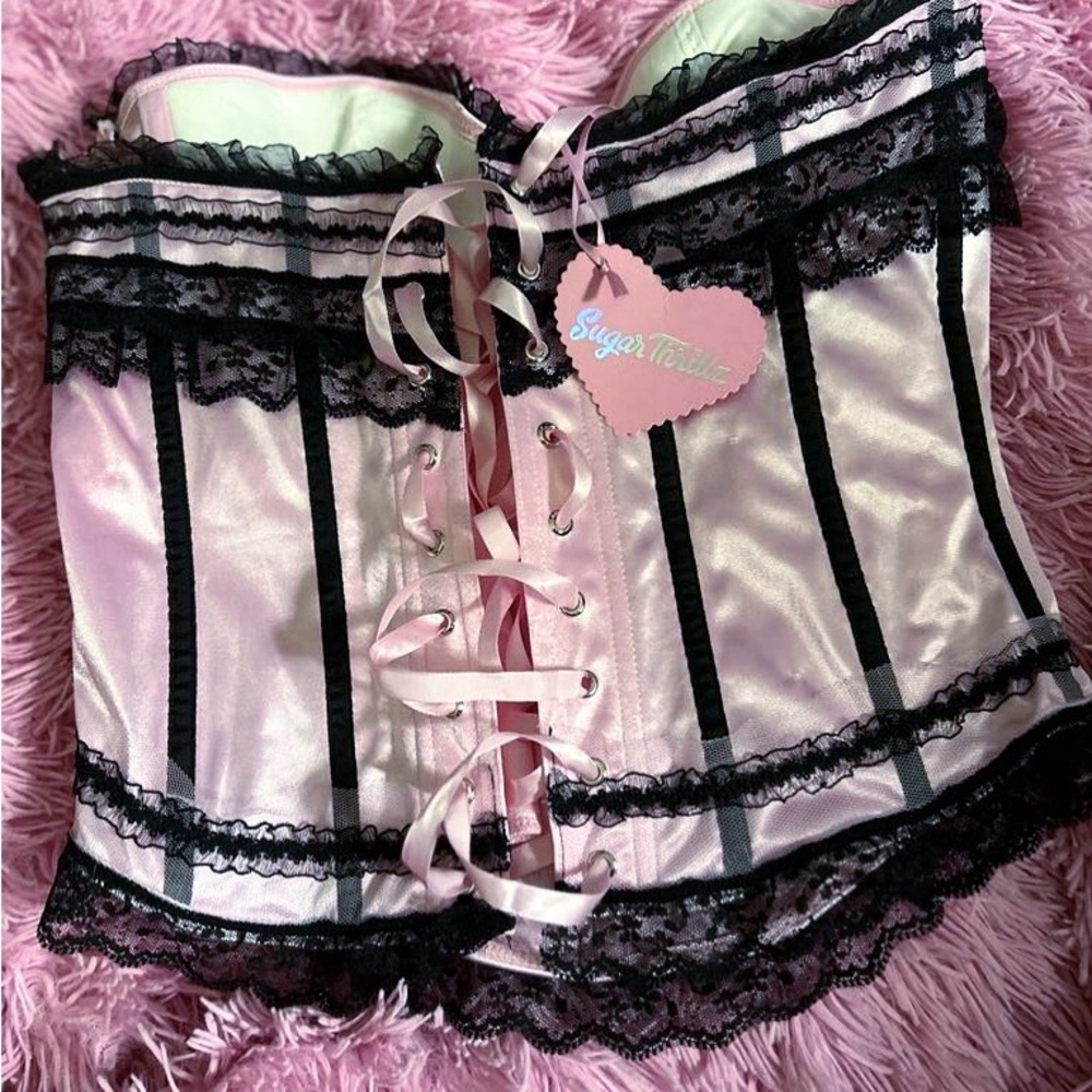 Dolls Kill Sugar Thrillz pink & black bustier corset - Picture 2 of 3
